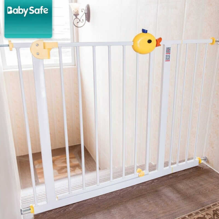 BabySafe Door and Safety Gate 75-85cm - Yellow Duck