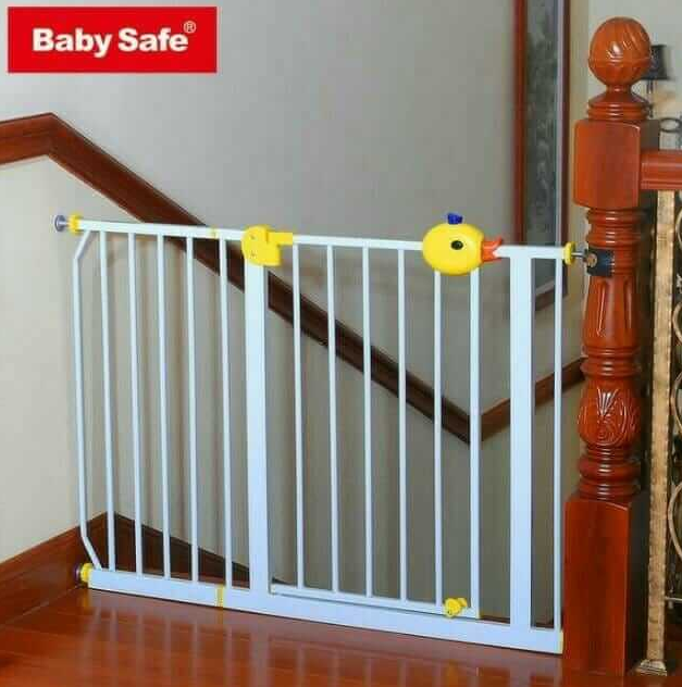 BabySafe Door and Safety Gate 75-85cm - Yellow Duck