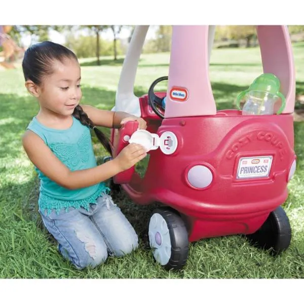 Little-Tikes-–-Princess-Cozy-Coupe-2.webp