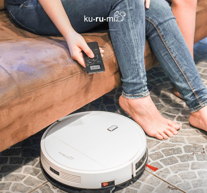 Kurumi Vacuum Robot KV 03 - White