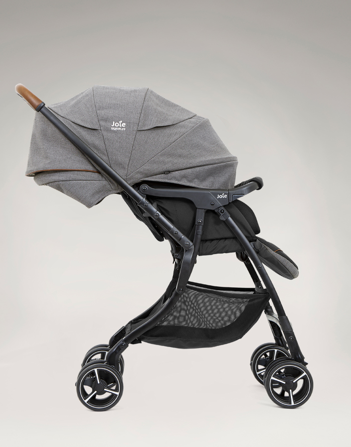 Joie SMA Baggi 4WD Stroller